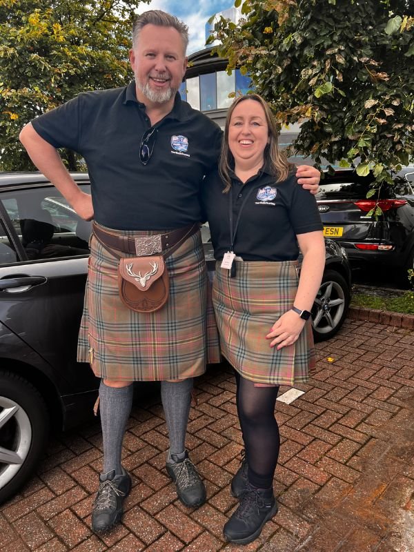 Tour Guide Scotland team waiting at Greenock Ocean Terminal on our amreican clients for a greenock shore excursion to Stirling Castle and The Trossachs National park.