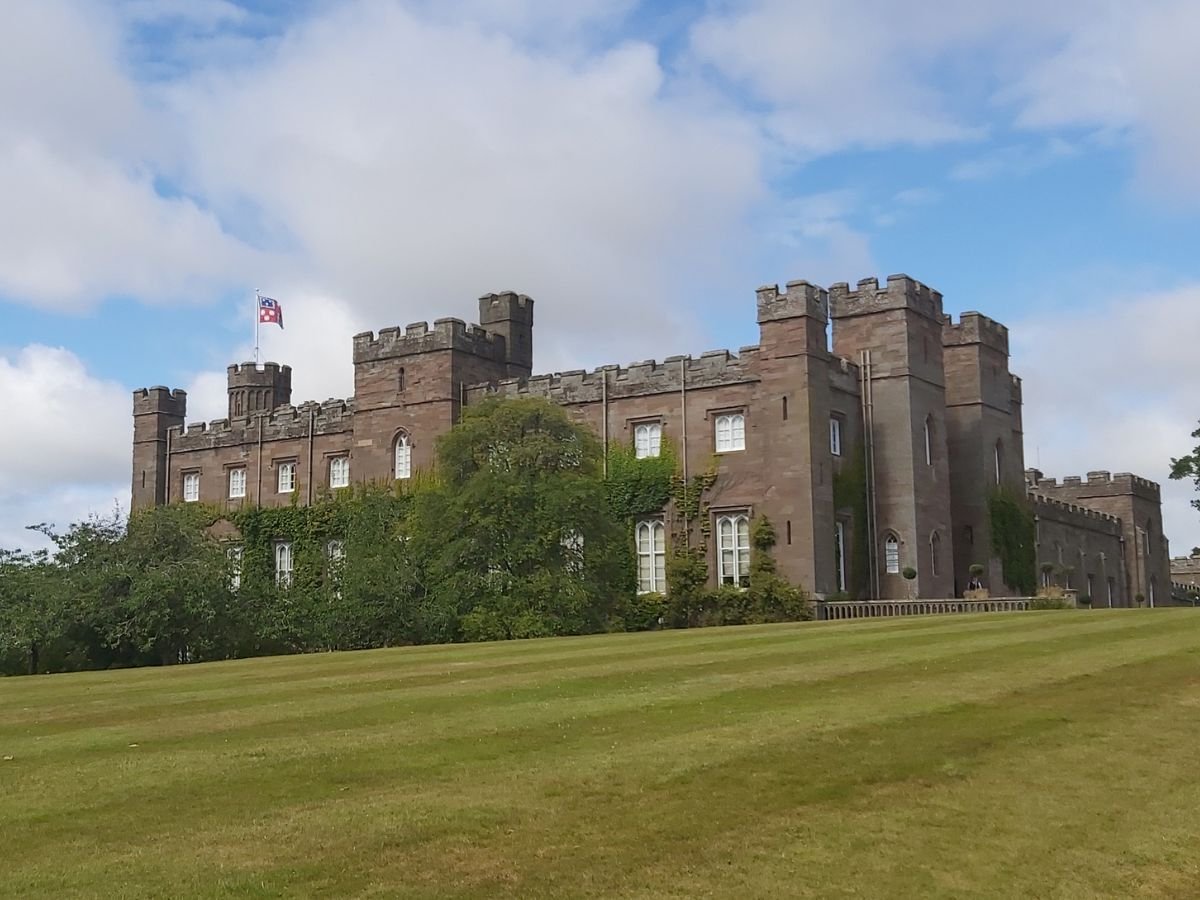 Scone Palace on a day tour from Edinburgh