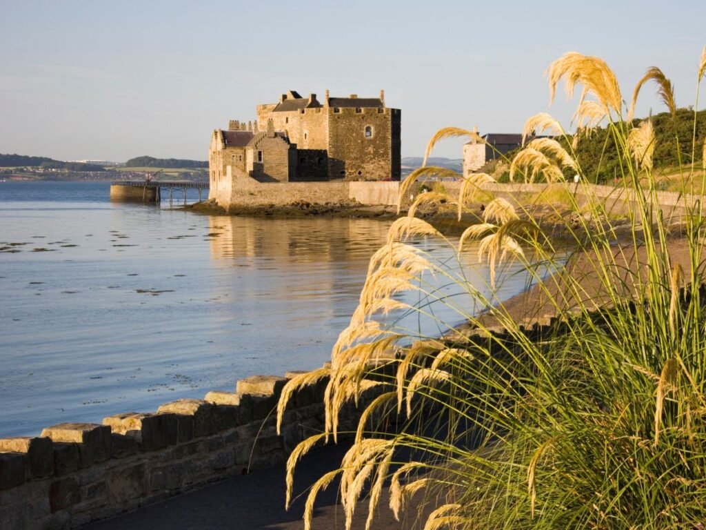 Blackness Castle on Day Tours from Edinburgh at Tour Guide Scotland