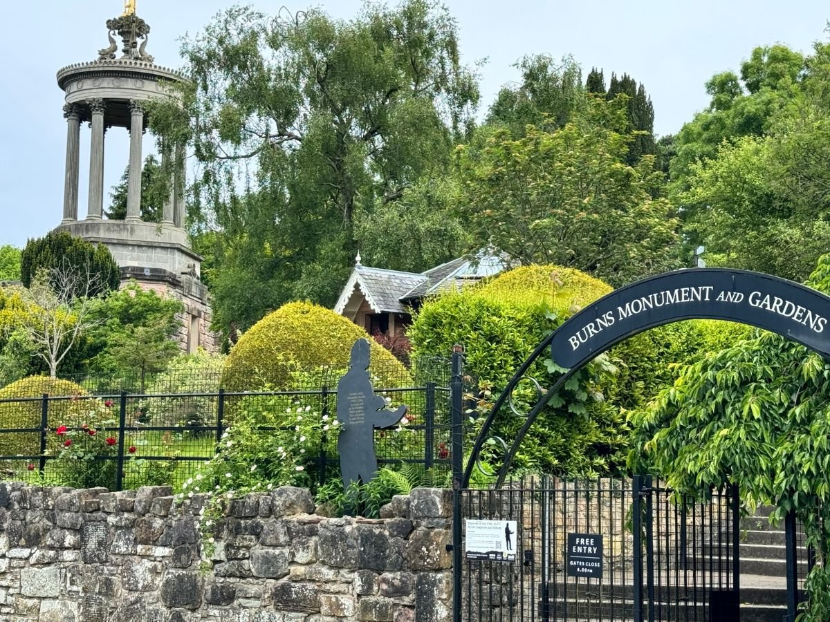 The Burns Monument and Gardens on our one day Ayrshire tour with Tour Guide Scotland
