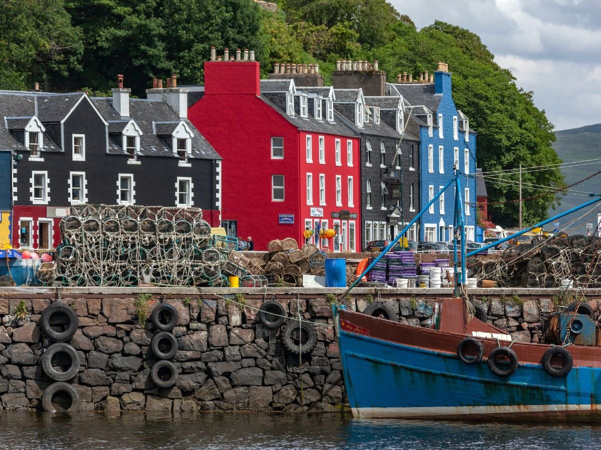 Tobermory on our three day Private Mull Iona & Staffa Tour from Glasgow or Edinburgh at Tour Guide Scotland