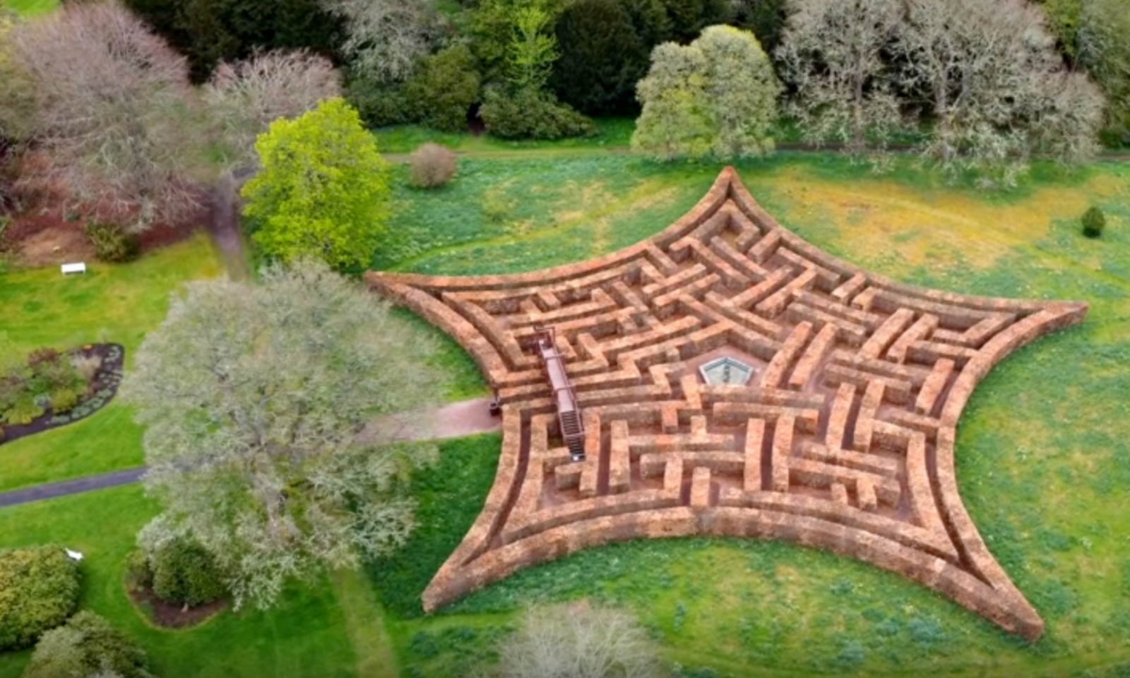 The Murray Star Maze Aerial view of the star-shaped Murray Star Maze at Scone Palace, surrounded by parkland trees
