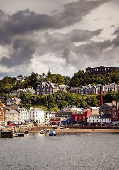Houses on the hills around Oban bay